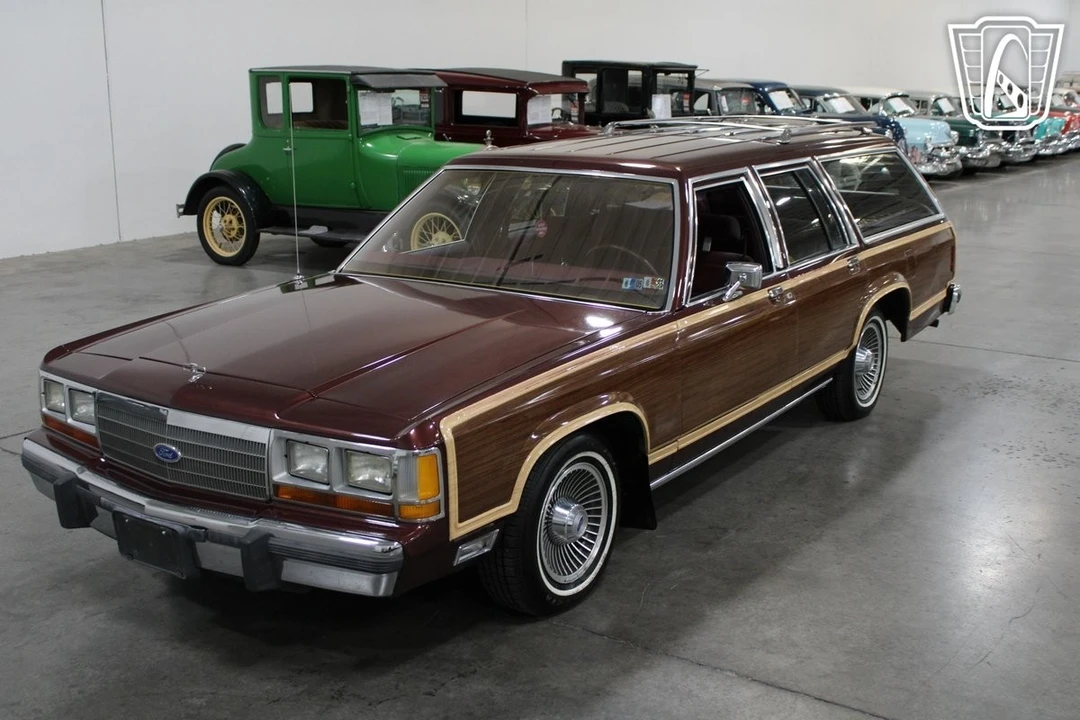 1990 Ford Country Squire - Image 4 of 21