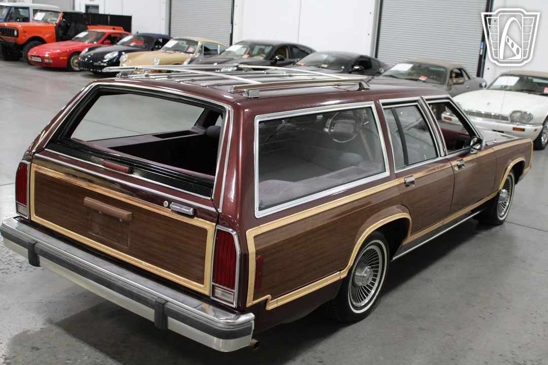 1990 Ford Country Squire - Image 9 of 21