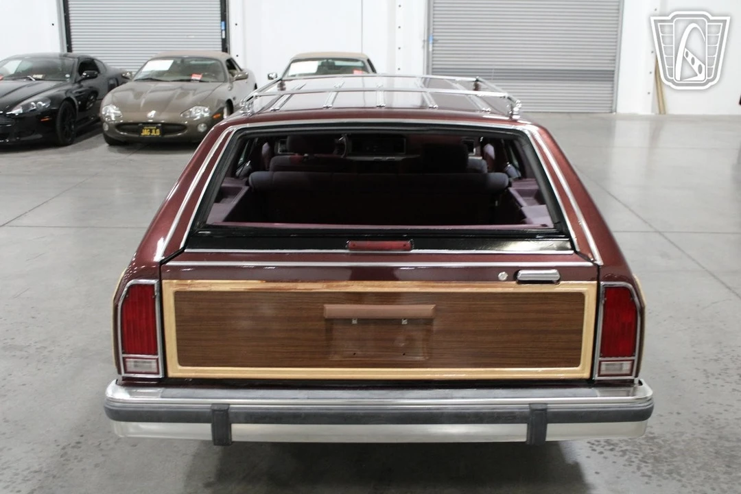 1990 Ford Country Squire - Image 8 of 21