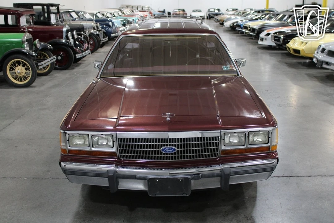 1990 Ford Country Squire - Image 3 of 21