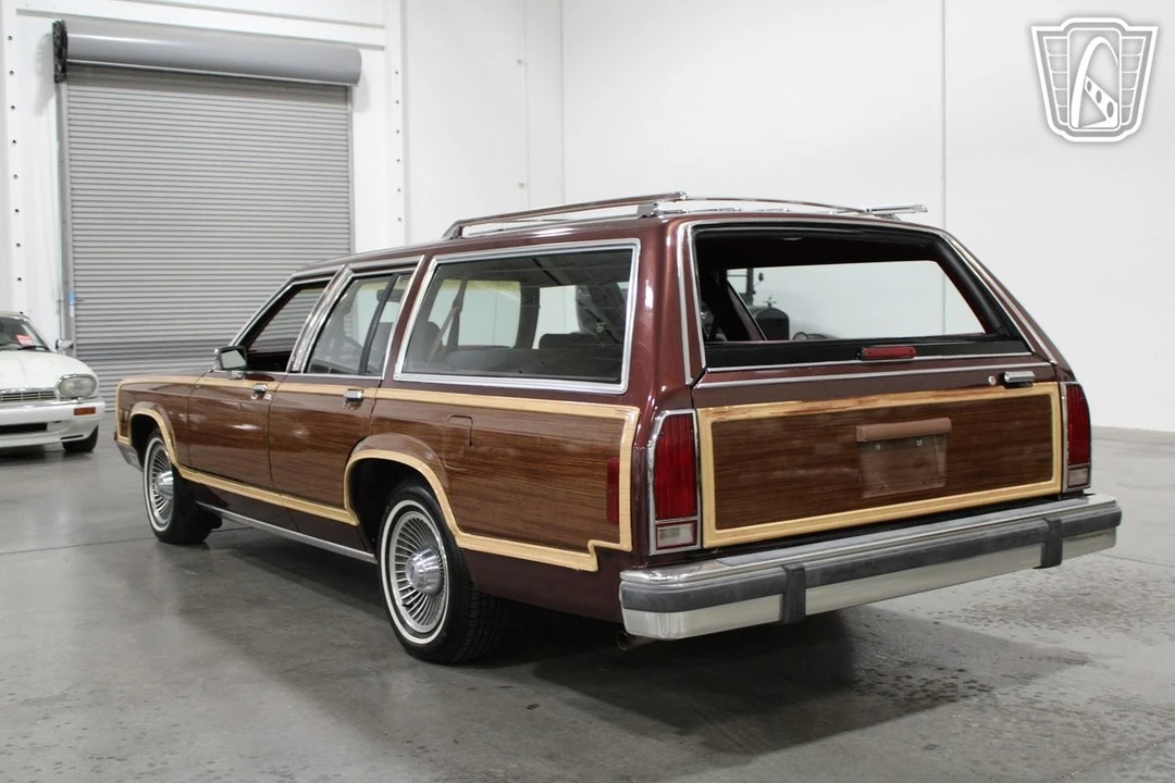 1990 Ford Country Squire - Image 15 of 21