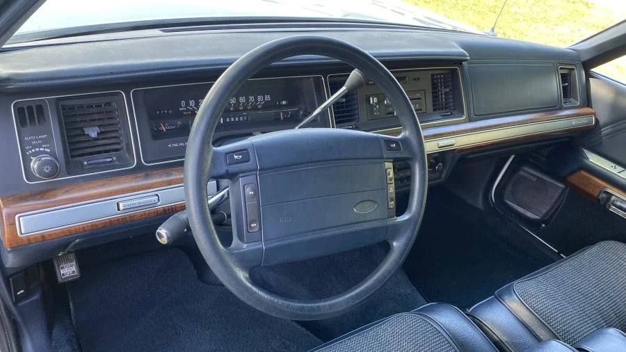 1990 Ford Country Squire - Image 3 of 13