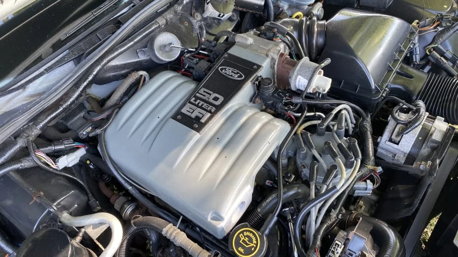 1990 Ford Country Squire - Image 6 of 13