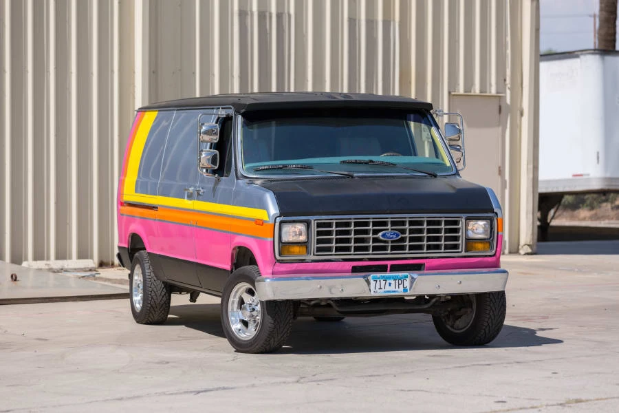 1990 Ford Econoline Van - Image 10 of 10