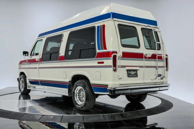 1990 Ford Econoline Van - Image 5 of 31