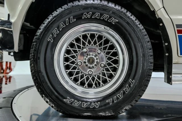 1990 Ford Econoline Van - Image 19 of 31