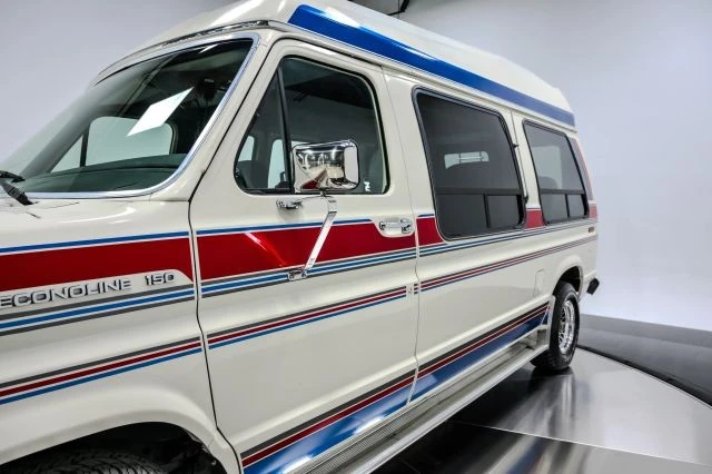 1990 Ford Econoline Van - Image 20 of 31