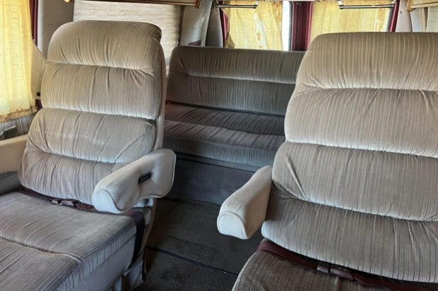 1990 Ford Econoline Van - Image 6 of 8