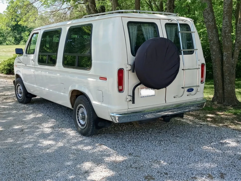 1990 Ford Econoline Van - Image 7 of 21