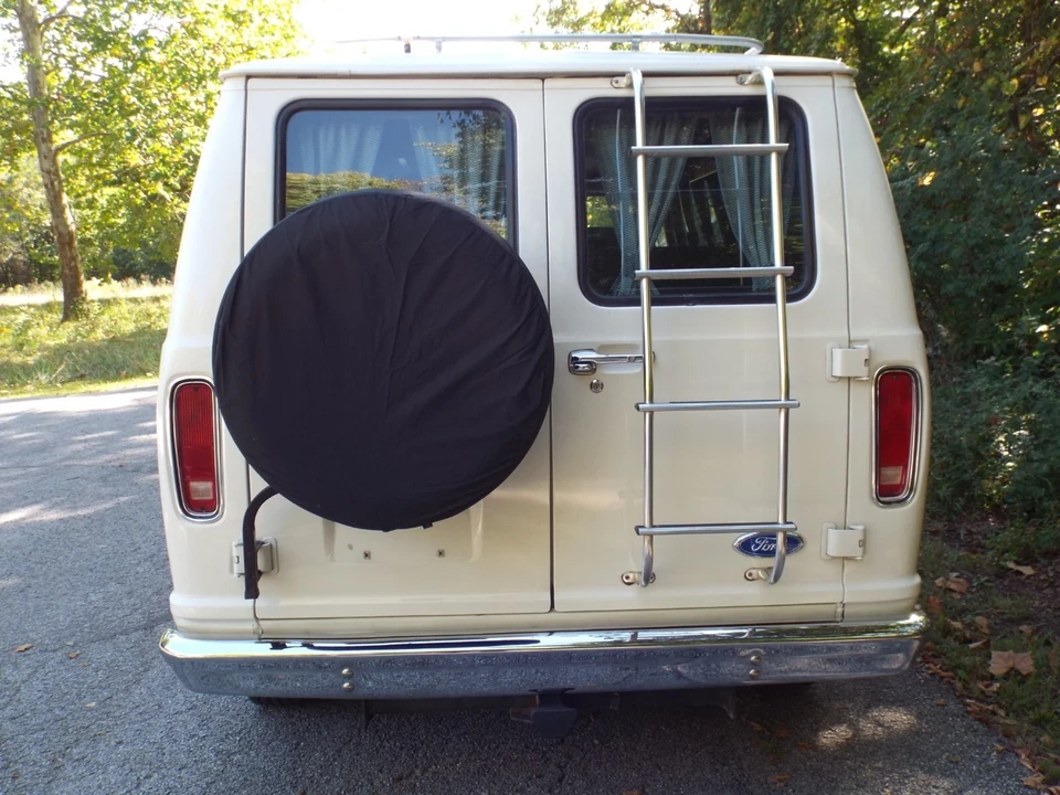 1990 Ford Econoline Van - Image 8 of 21