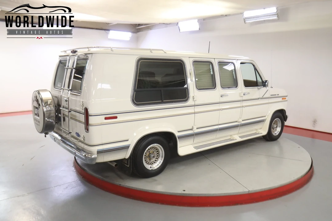 1990 Ford Econoline Van - Image 6 of 12