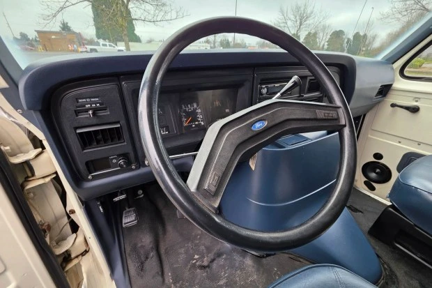 1990 Ford Econoline Van - Image 5 of 7