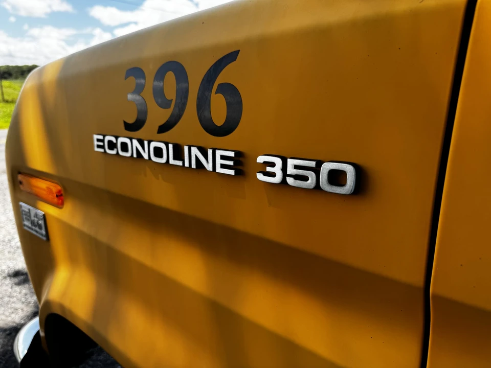 1990 Ford Econoline Van - Image 27 of 31