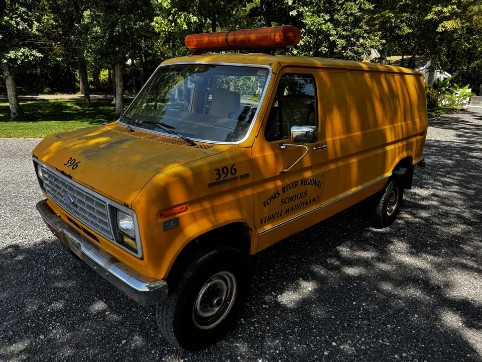 1990 Ford Econoline Van - Image 7 of 31