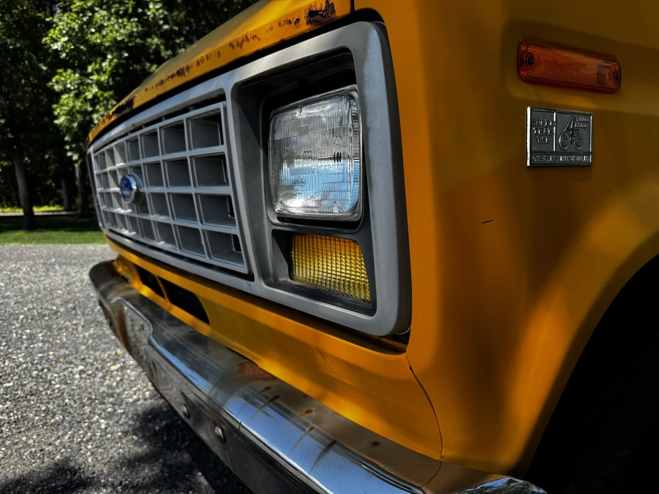1990 Ford Econoline Van - Image 21 of 31