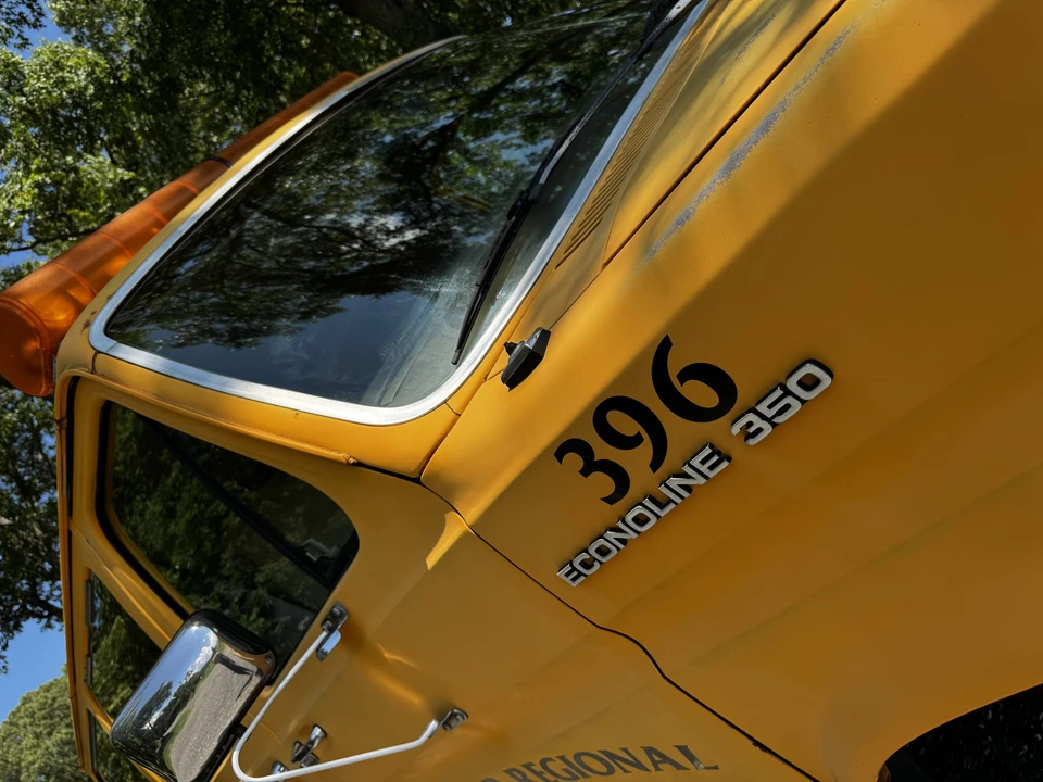 1990 Ford Econoline Van - Image 31 of 31