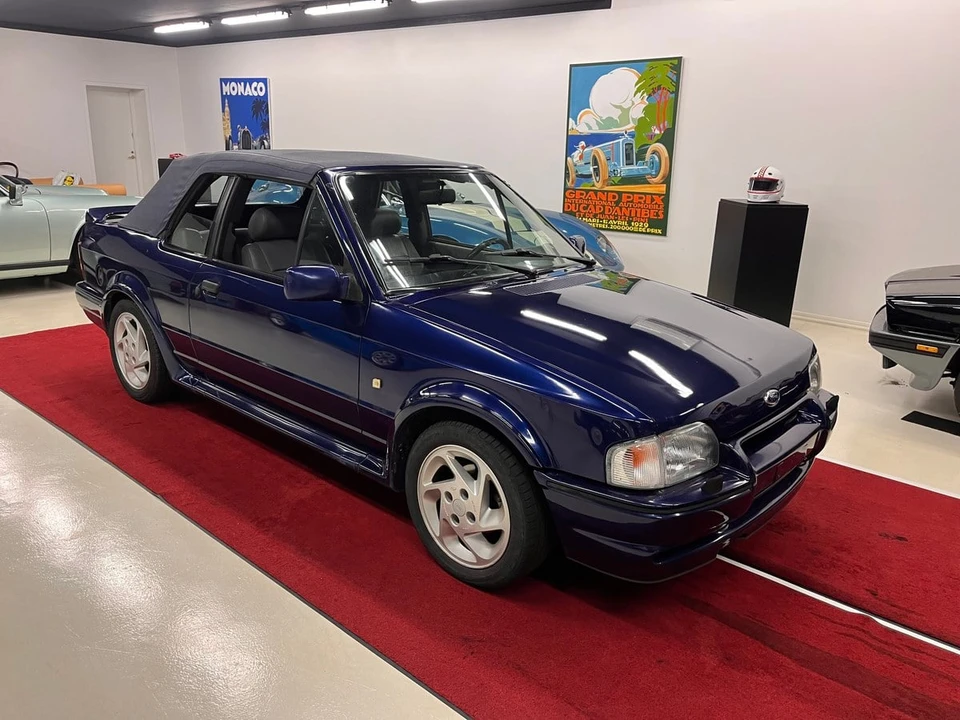 1990 Ford Escort - Image 20 of 30