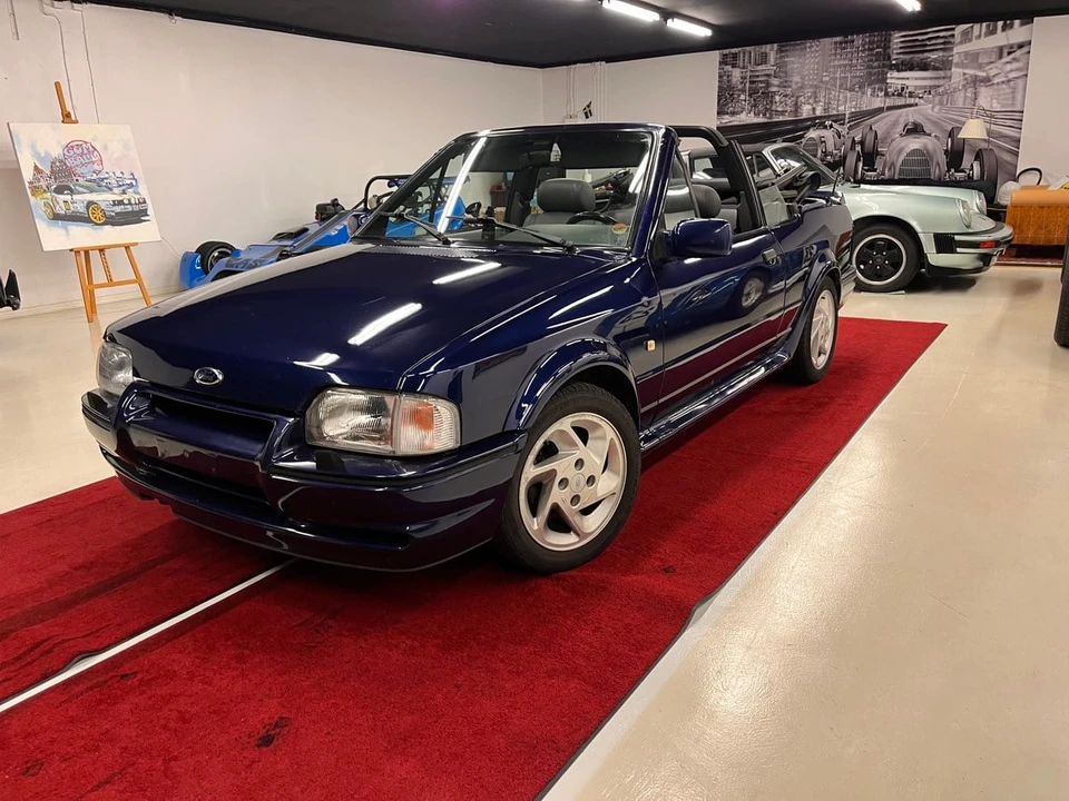 1990 Ford Escort - Image 11 of 30