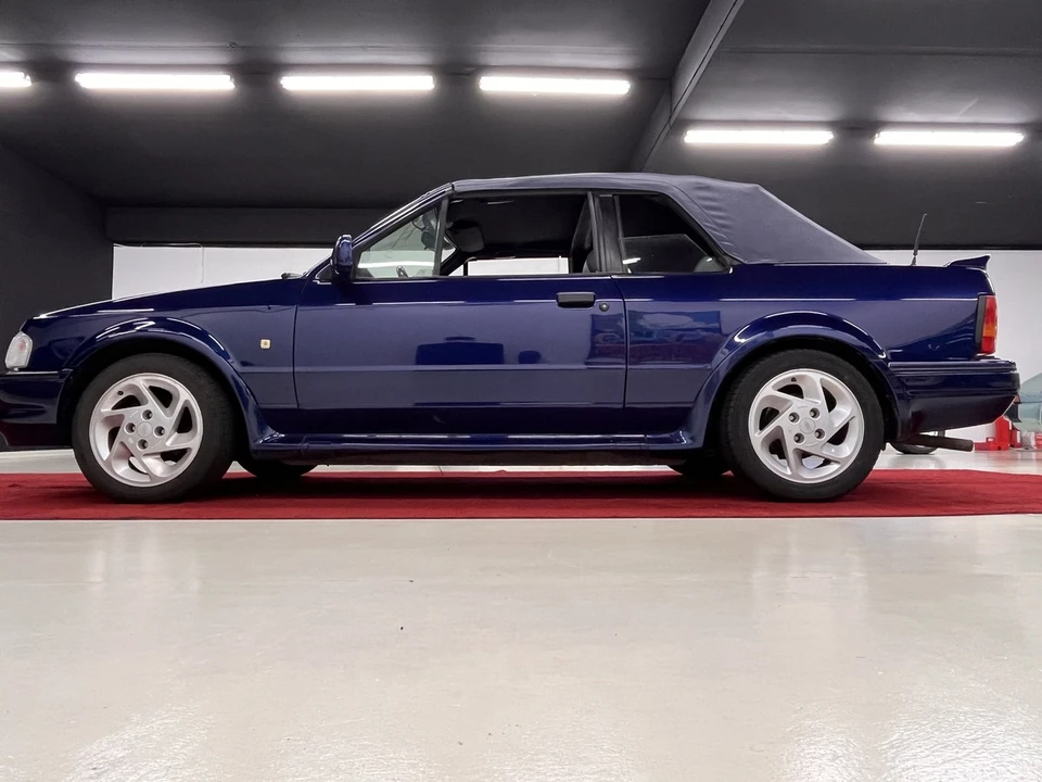 1990 Ford Escort - Image 22 of 30
