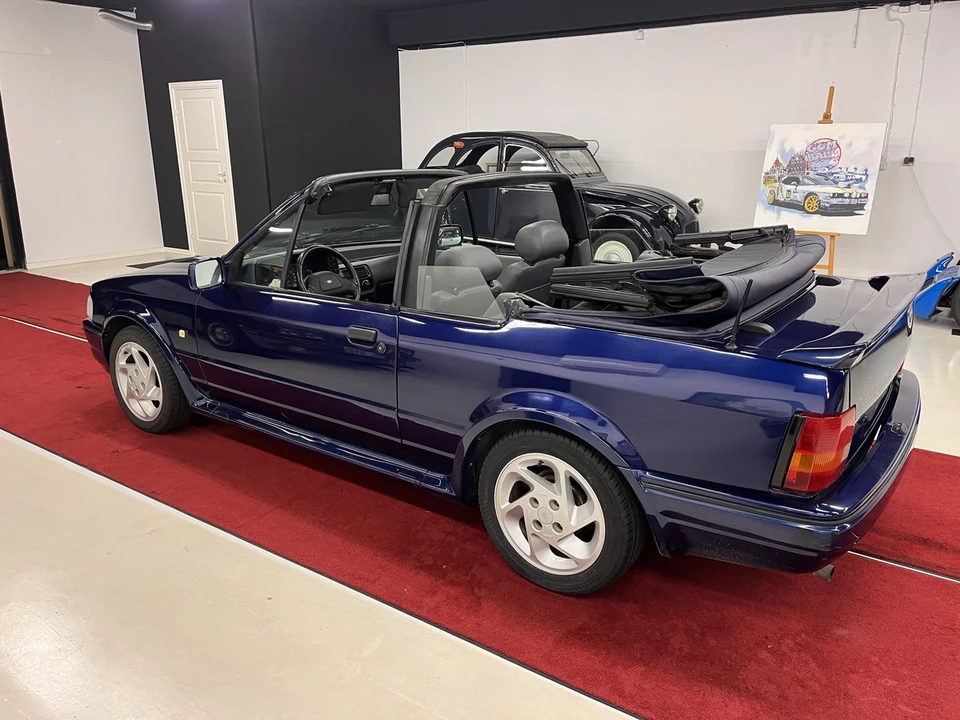 1990 Ford Escort - Image 18 of 30
