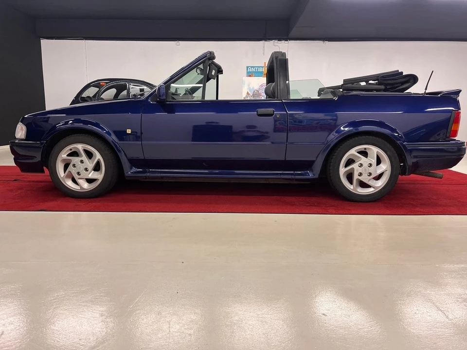 1990 Ford Escort - Image 9 of 30