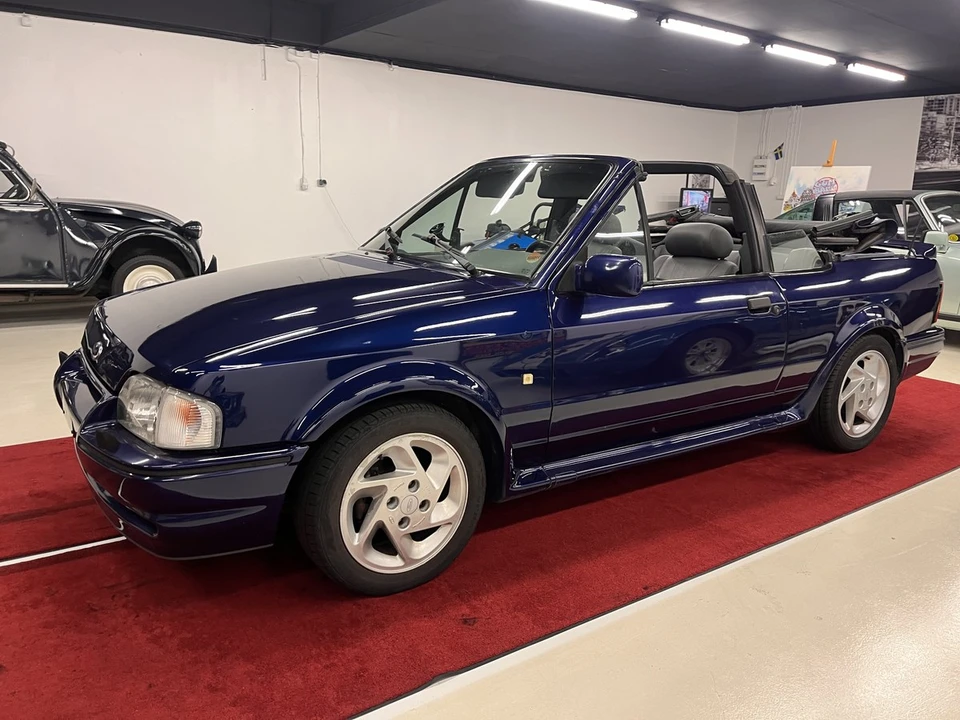 1990 Ford Escort - Image 7 of 30