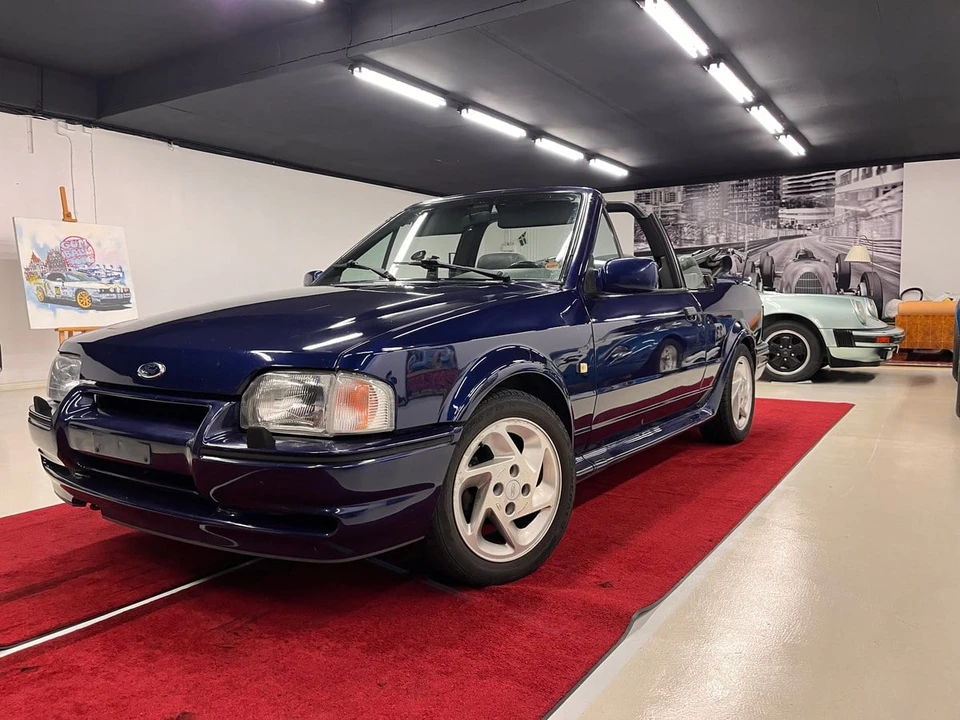 1990 Ford Escort - Image 12 of 30