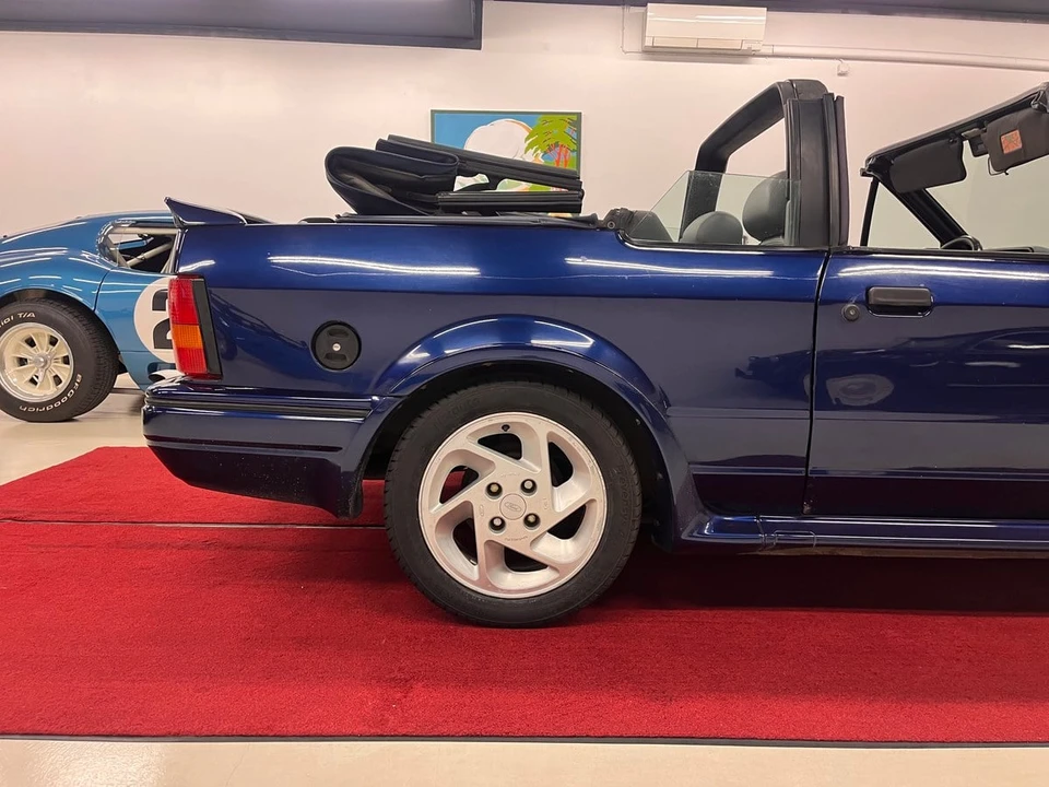 1990 Ford Escort - Image 24 of 30
