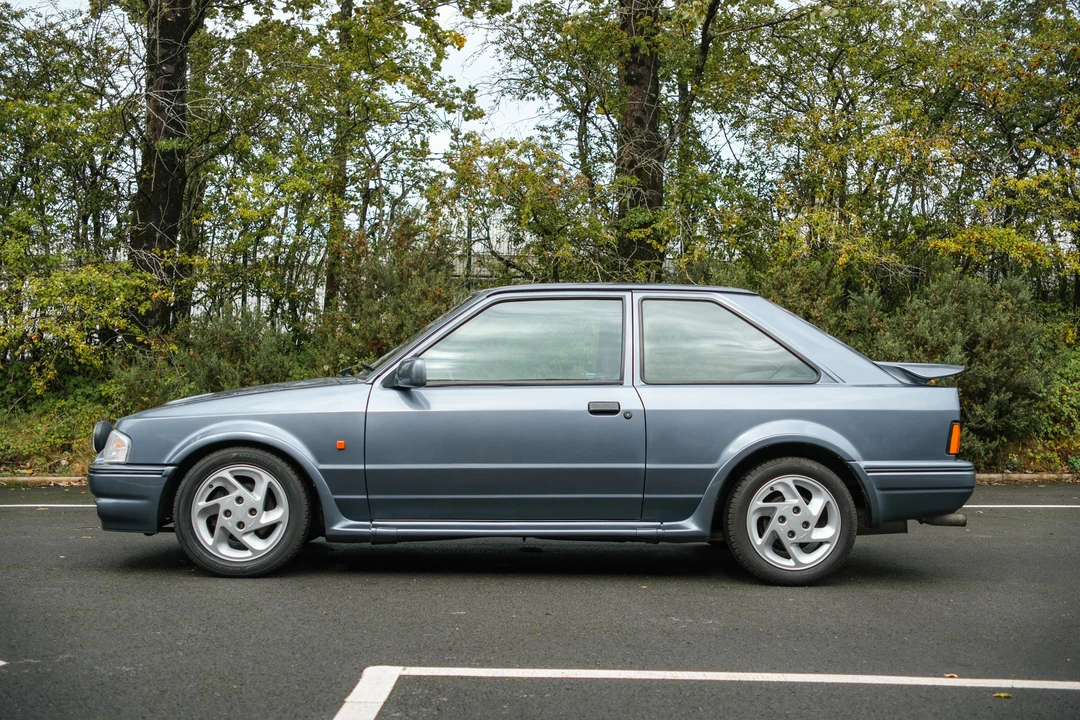 1990 Ford Escort - Image 8 of 31