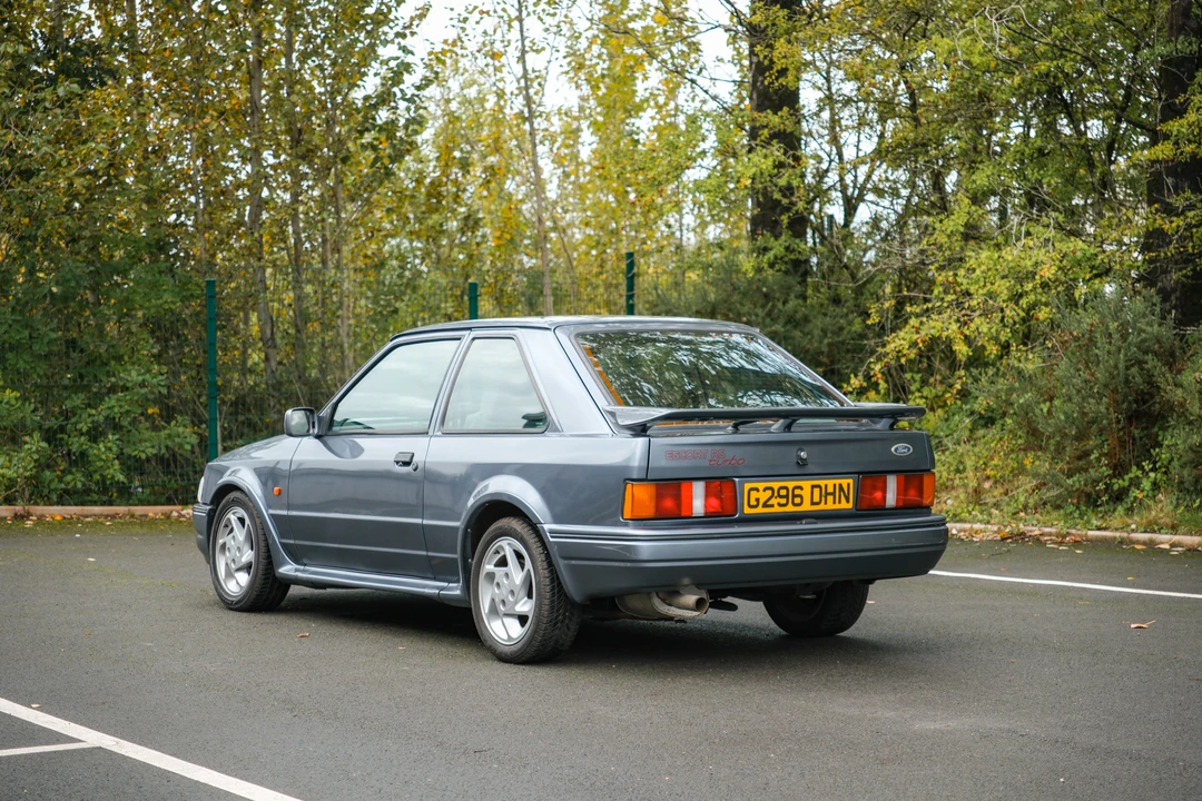 1990 Ford Escort - Image 7 of 31