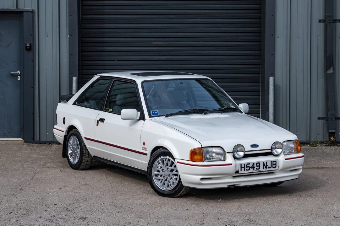 1990 Ford Escort - Image 19 of 31