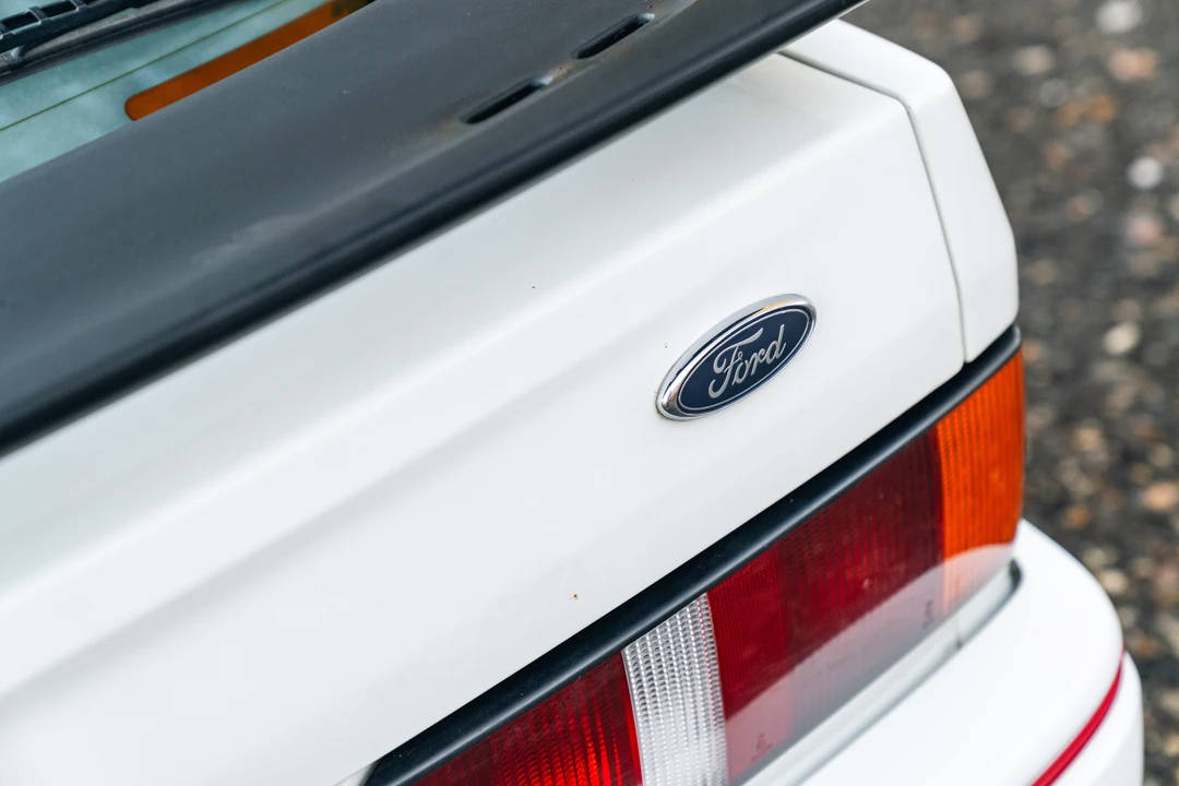 1990 Ford Escort - Image 11 of 31