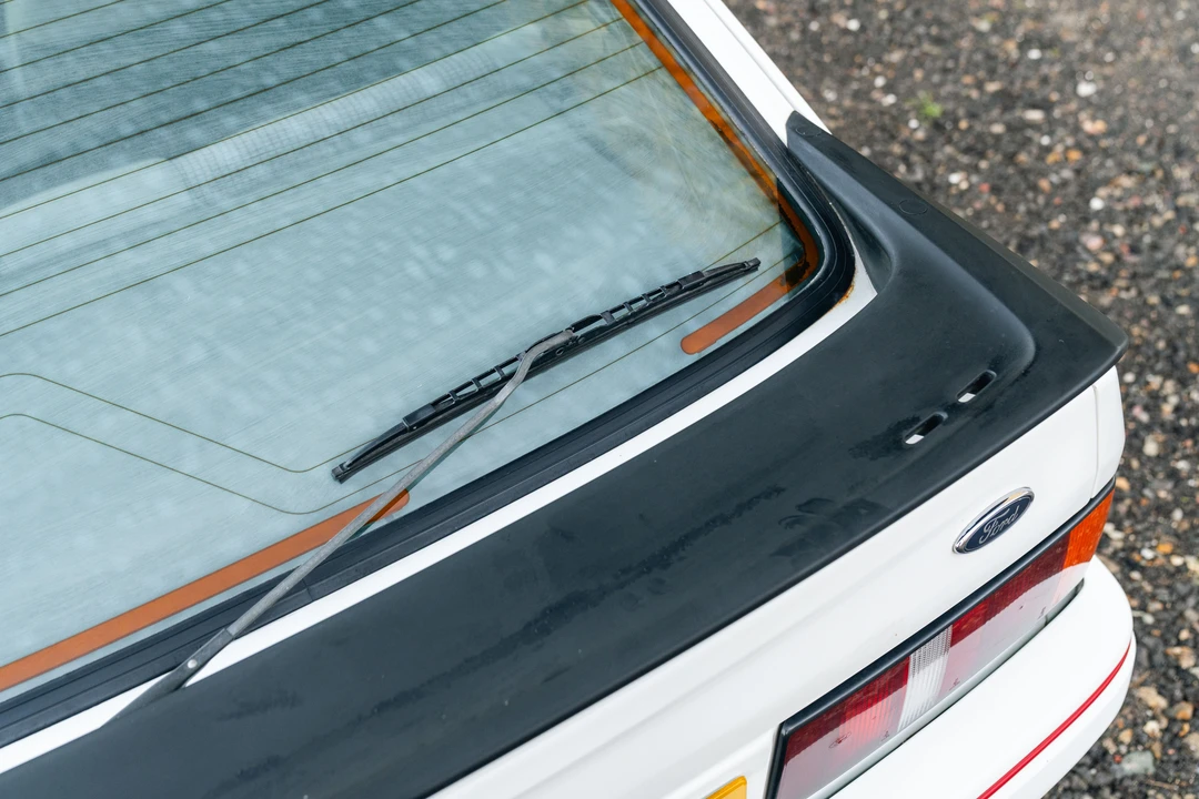 1990 Ford Escort - Image 15 of 31