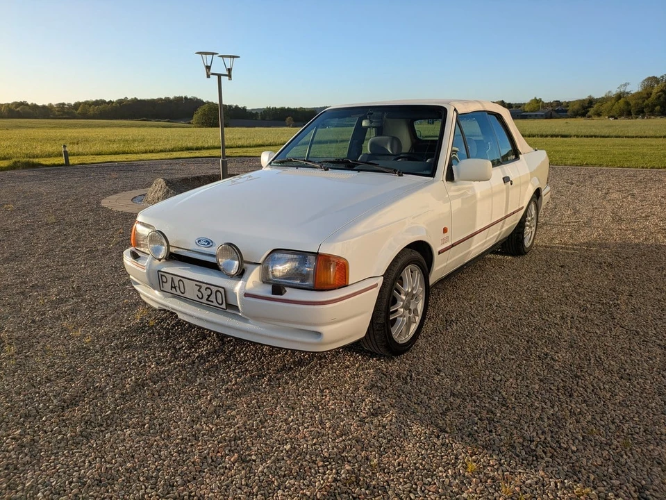 1990 Ford Escort - Image 7 of 30