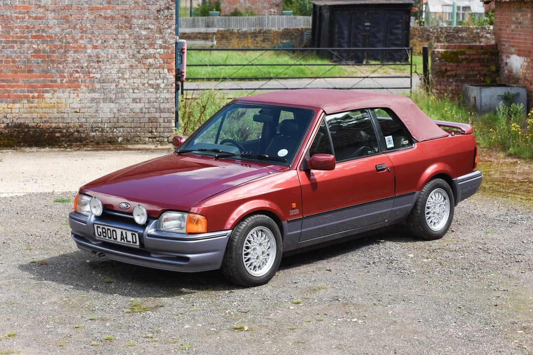 1989 Ford Escort - Image 18 of 30