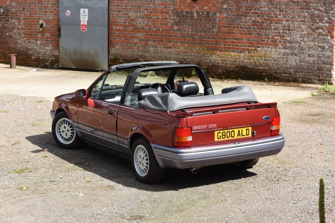 1989 Ford Escort - Image 16 of 30
