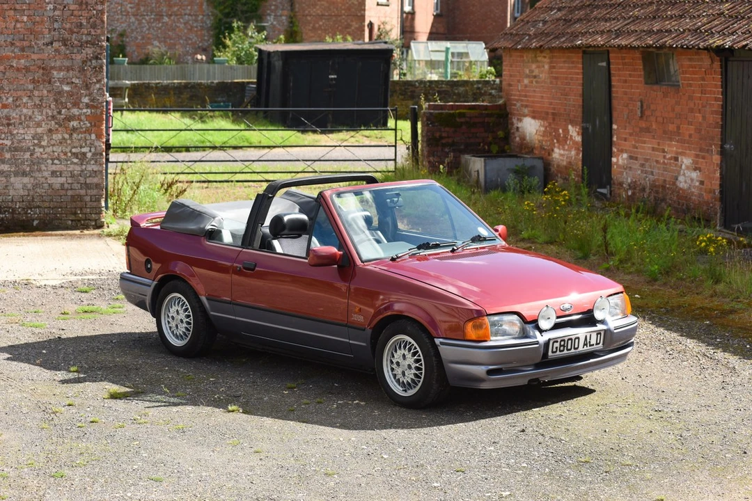 1989 Ford Escort - Image 2 of 30
