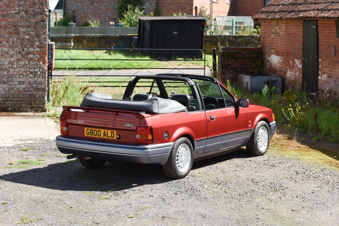 1989 Ford Escort - Image 12 of 30