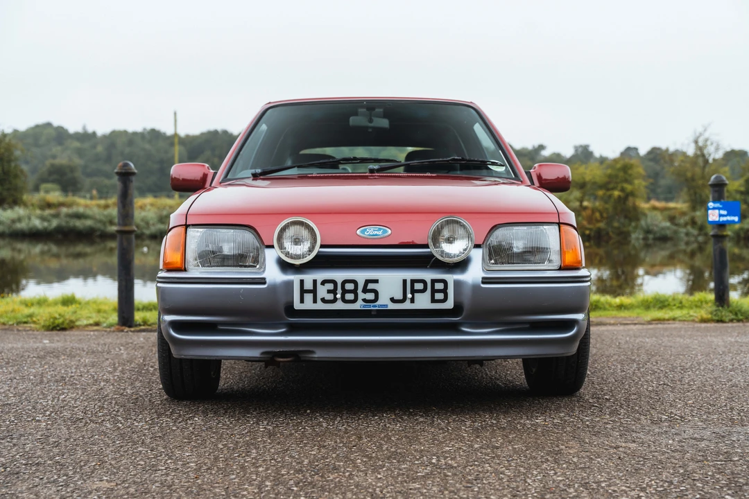 1990 Ford Escort - Image 2 of 31