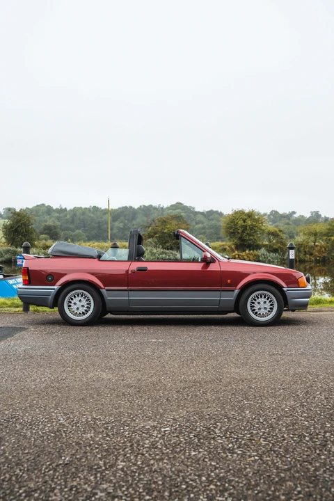 1990 Ford Escort - Image 30 of 31
