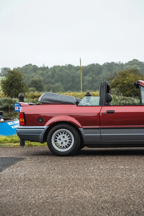 1990 Ford Escort - Image 31 of 31