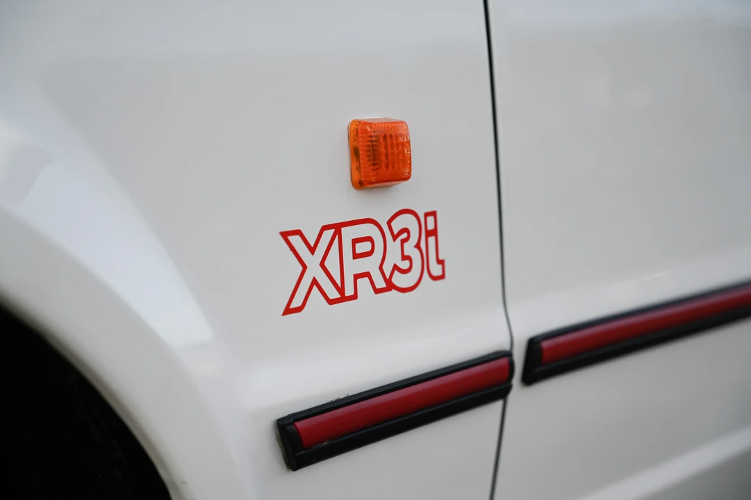 1990 Ford Escort - Image 31 of 31
