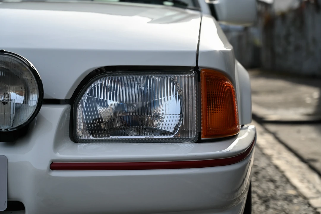 1990 Ford Escort - Image 17 of 31
