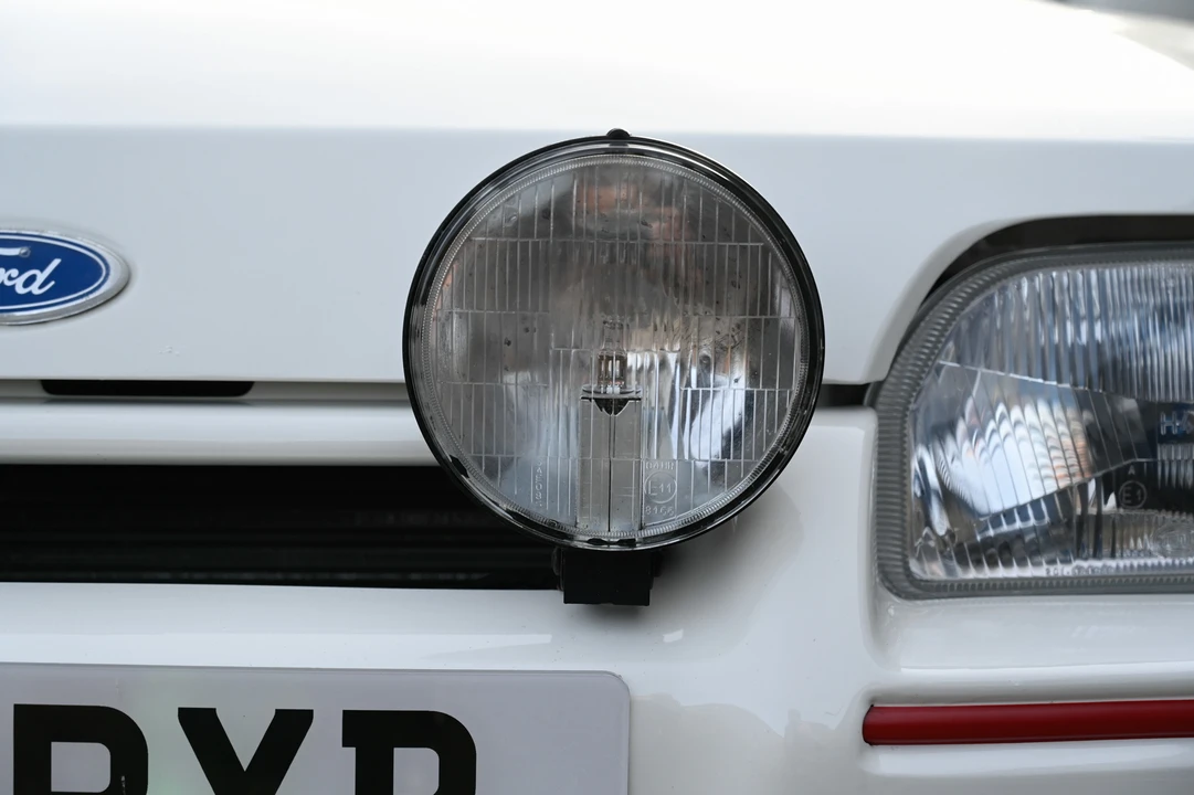 1990 Ford Escort - Image 20 of 31