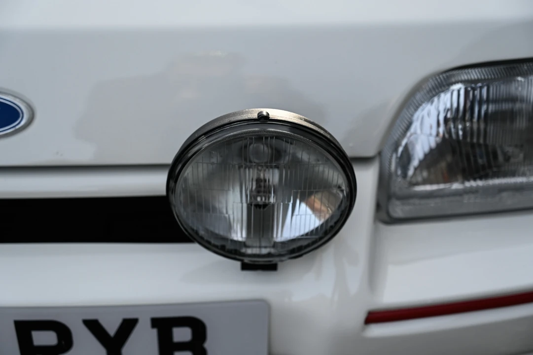 1990 Ford Escort - Image 21 of 31