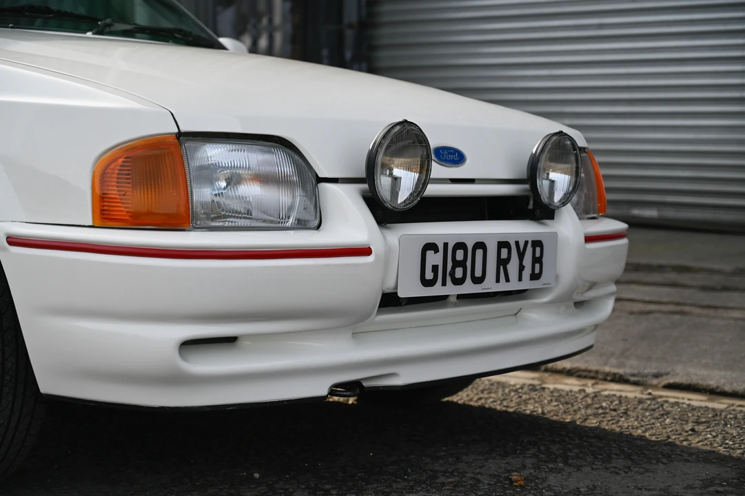1990 Ford Escort - Image 25 of 31