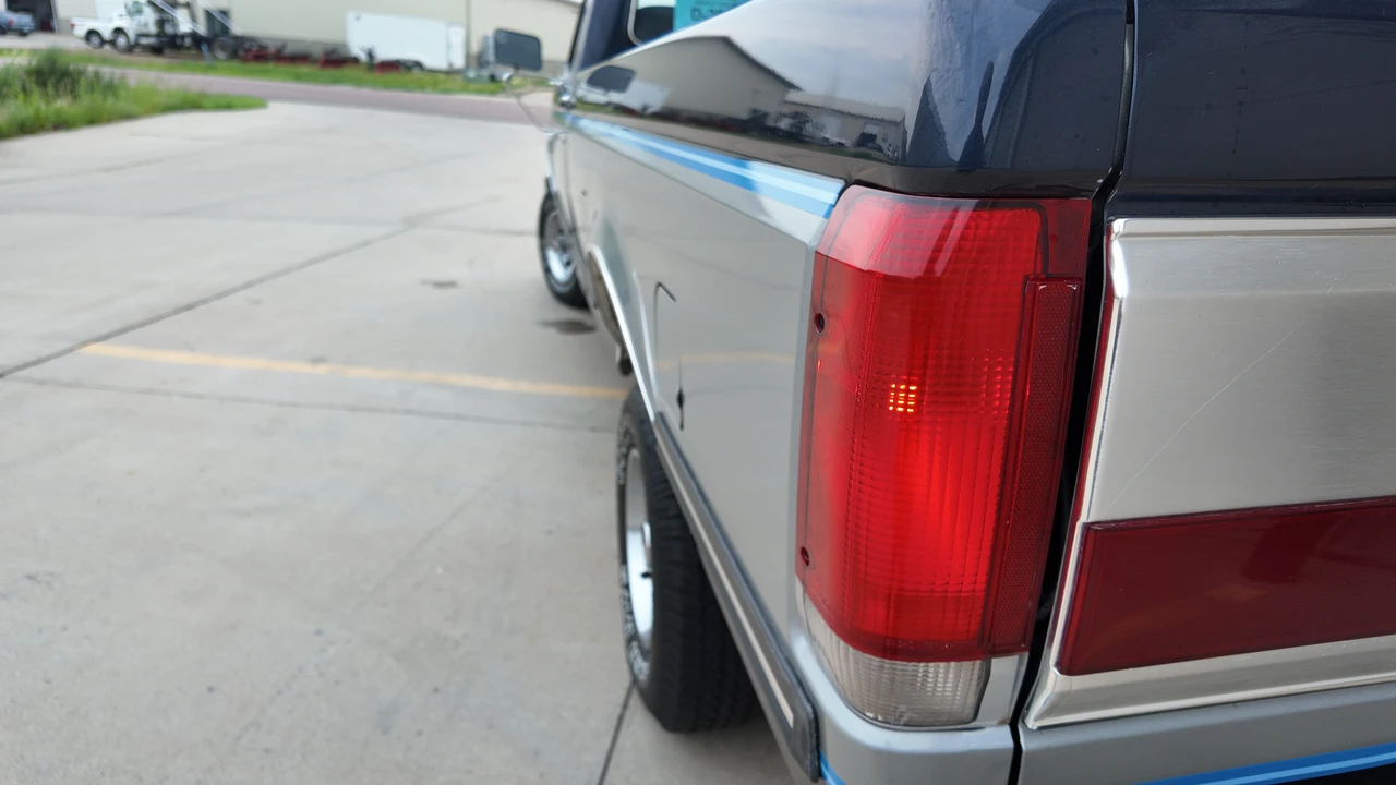 1990 Ford F-Series 8th Gen - Image 10 of 31