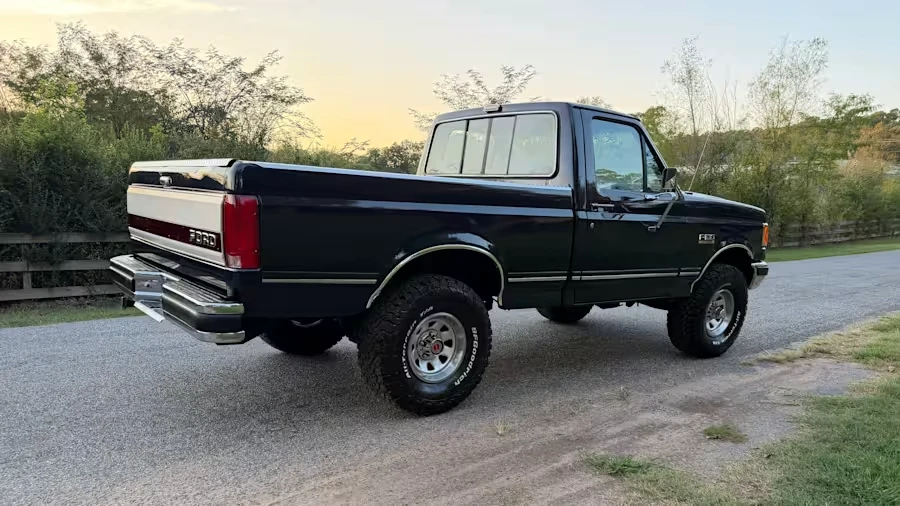 1990 Ford F-Series 8th Gen - Image 2 of 10