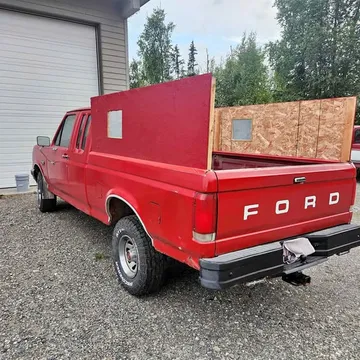 1990 Ford F-150 XLT Pickup 2D 6 1/2 ft