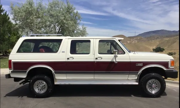 1990 Ford F-350 Centurion
